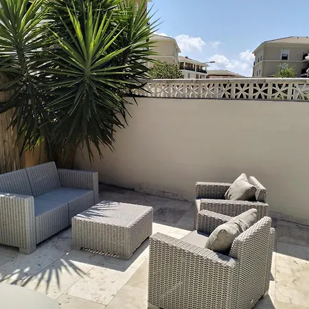 Villadali-fr Appart Clim, Wifi, Terrasse, Cuisine Parking Gratuit Apartamento