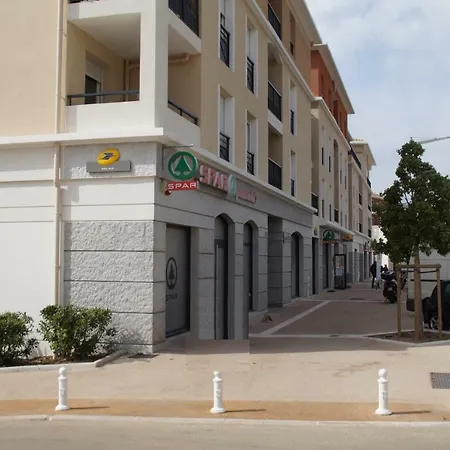 Apartment Villadali-fr Appart Clim, Wifi, Terrasse, Cuisine Parking Gratuit *